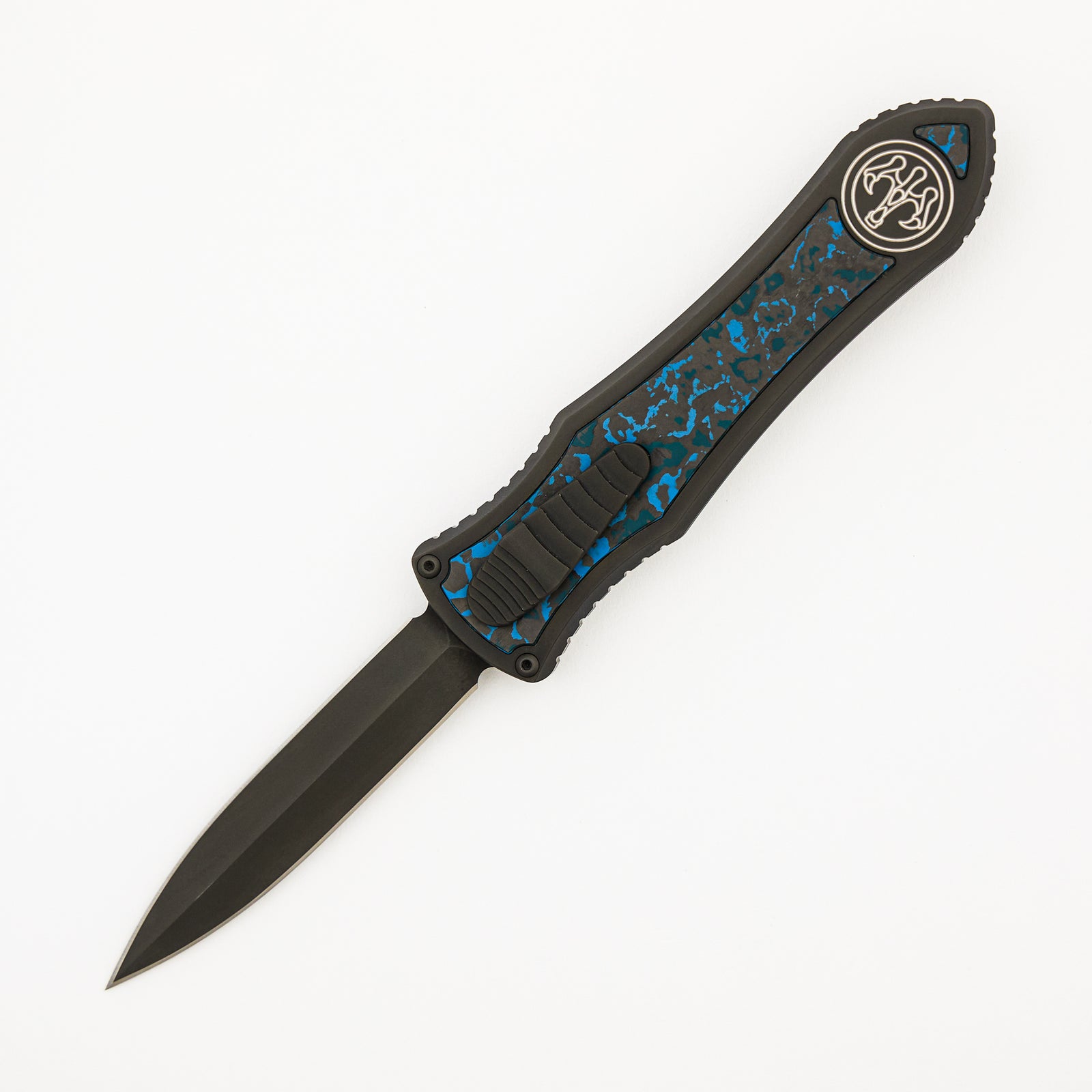 Deadlock Model C · Titanium/Blue Carbon Fiber Handle · M390 Blade